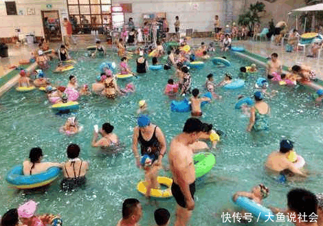 16岁女生泳池游泳后怀孕, 家长索赔30万, 真相大白后: 脸丢完了