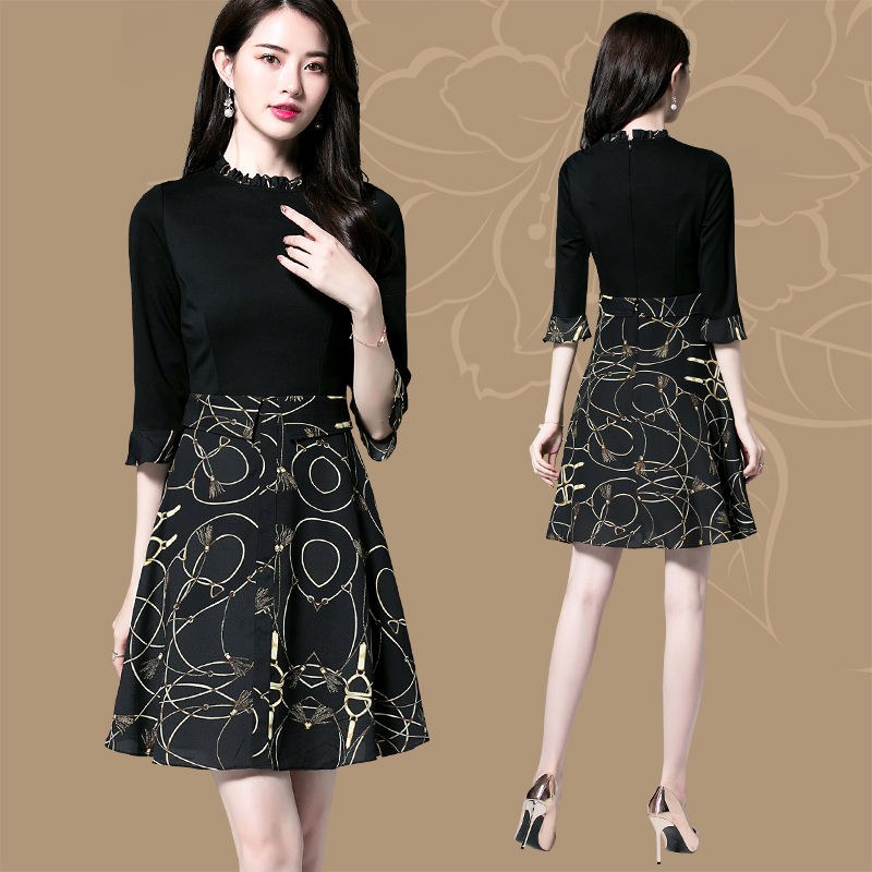 以前入秋，老婆总穿上衣+长裤，现在越来越会了，换这裙美瞎我眼