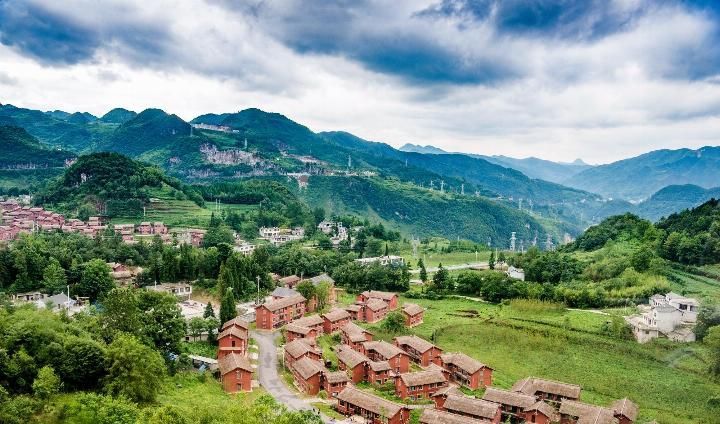 重庆超41度热爆，贵州这座城市26度已是高温，空调都卖不出去!