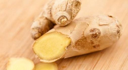  「皮肤」皮肤暗黄的女人,喝牛奶能美白吗?这三样美白食物别错过