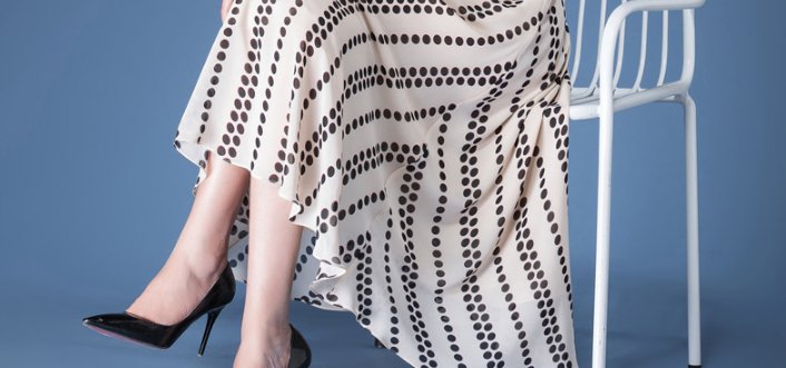 新发现一种裙:“欧货裙”，比旗袍高雅，比真丝高贵，时髦超嫩美