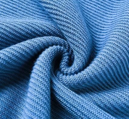 哇!今年新款羊毛裙,比皮草还洋气,尤其是六七零后女人穿美爆了