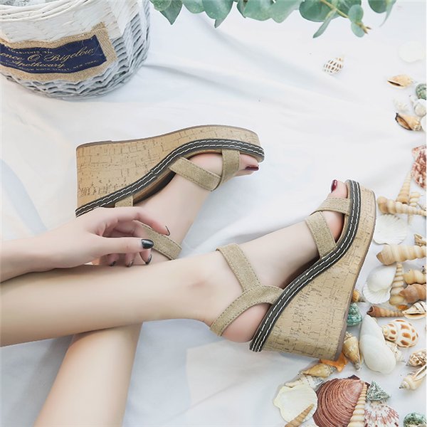 有一种鞋叫“增高鞋”，比高跟鞋洋气还舒适，让你充满仙女气息