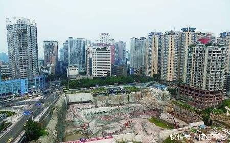 重庆这个落寞的主城区要爆发了，连修两座高铁站，还要规划科学城