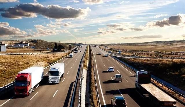  「按车型收费」同路线往返收费为何不一样？过收费站没显示金额