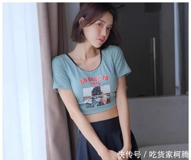  美景|清纯美少女与百褶裙子的结合, 那就是美景