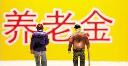 元旦之后，年满五十周岁能够领取这几项补贴，这些你都领到了吗