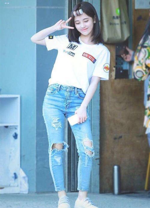 四千年美女鞠婧祎出道至今造型红黑榜，从女神到村姑只在一瞬间