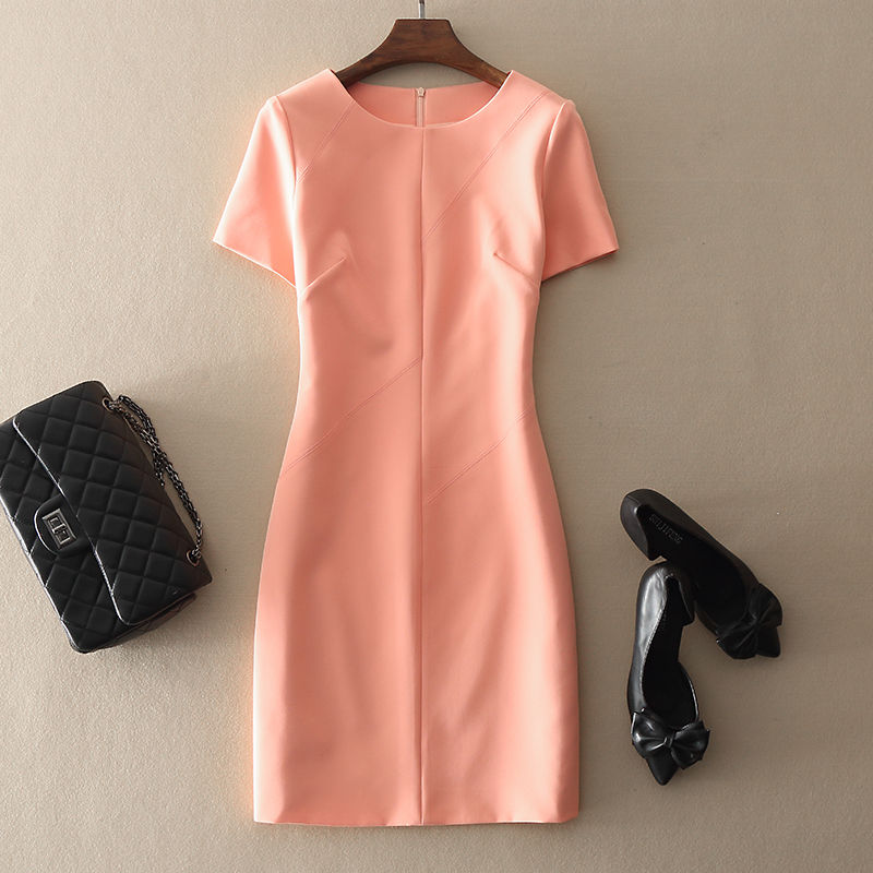 太美了!今夏特别流行的”收腰“连衣裙，出门凉爽又吸睛