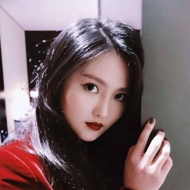  [跳水运动]好美的跳水选手！颜值与才华集一身现如今27岁长这样