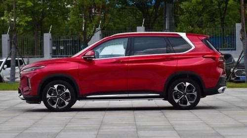  『中型SUV』国产“汉兰达”，全系提供5、6、7座可选，不到10万，还买合资？