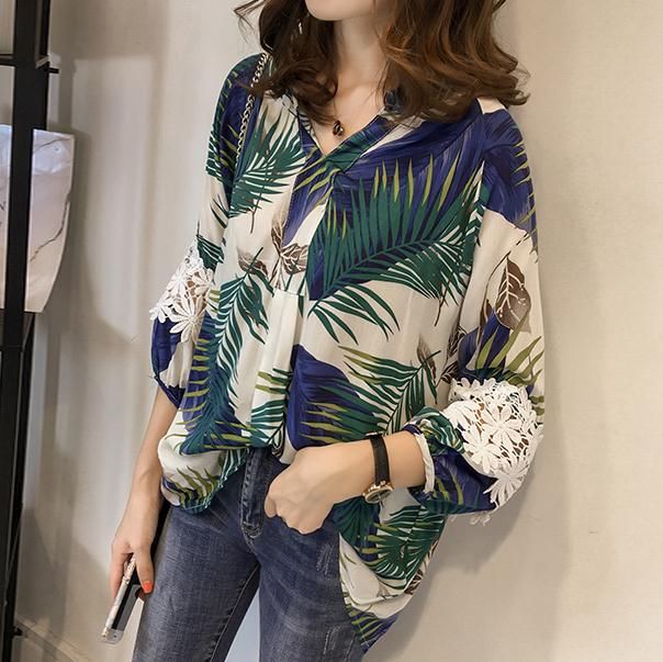 精致的女人，出门从不穿打底衫，衬衫搭配烟管裤，美得眼花缭乱