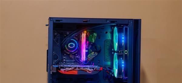  [S400]专注静音的小机箱！酷冷清风侠 S400机箱图赏