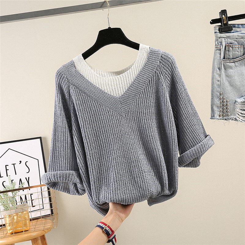 秋天不容小觑的毛衣，搭配牛仔裤+小白鞋，优雅高贵、出镜率很高