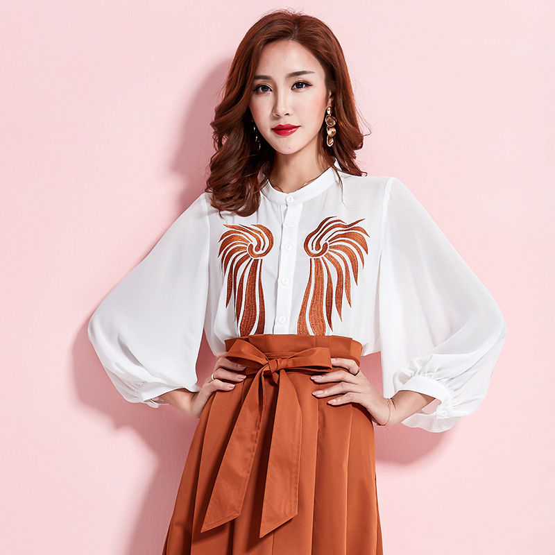 九月新出的“秋衫”,简直太洋气了,时髦又透气,美爆了