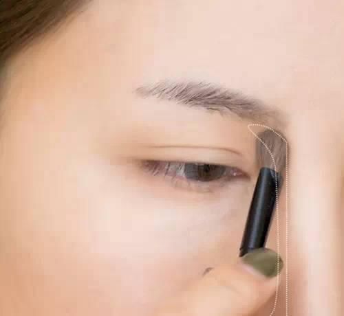 学昆凌“混血妆”，你也能遇到周董那样帅老公