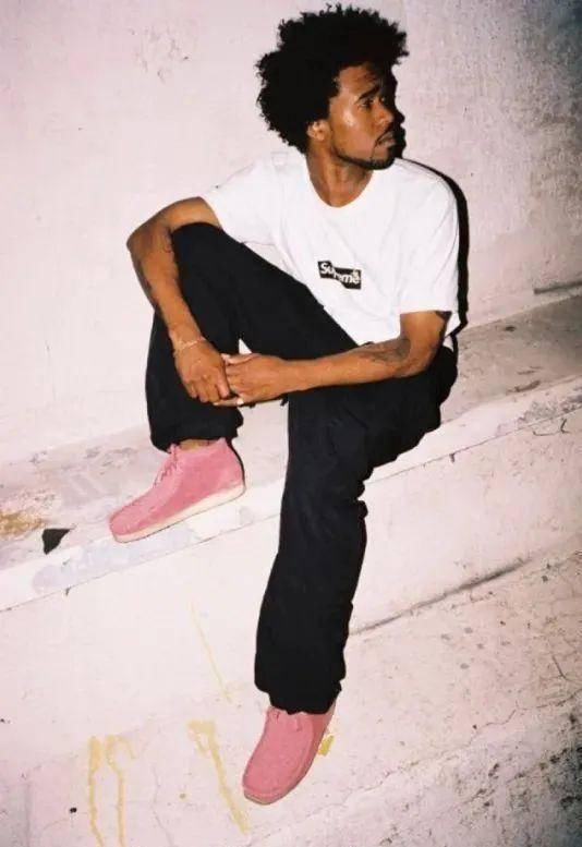  『俘获了不少』如何以「小众」鞋款诠释OG潮流？Drake、Kanye上脚的Wallabee就是答案。