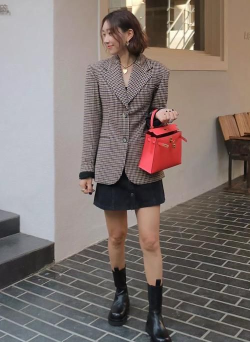  『卫衣』觉得卫衣好看的请试试这4种“初恋外套”，真香