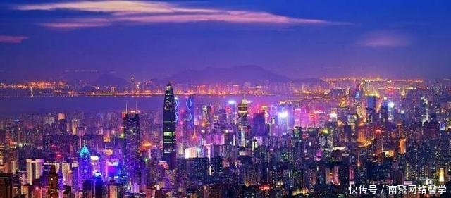 中国五大城市夜景对比, 四大一线城市也比不上香港