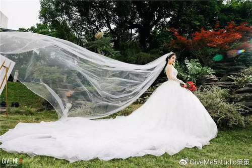  【户外】户外草坪上的婚礼派对，最妙的事是你都懂~