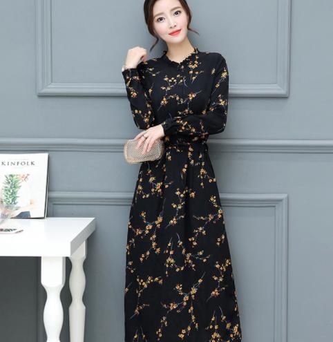 欧美秋季流行的穿搭，这样穿起来特别率性与舒适