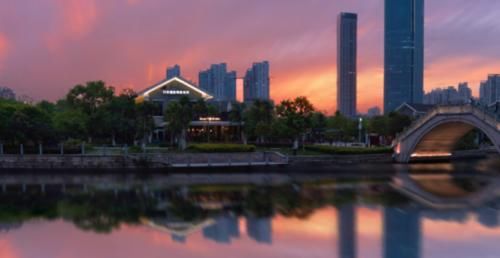  高度■浙江第一高楼要易主？高度450米耗资130亿，不在杭州和温