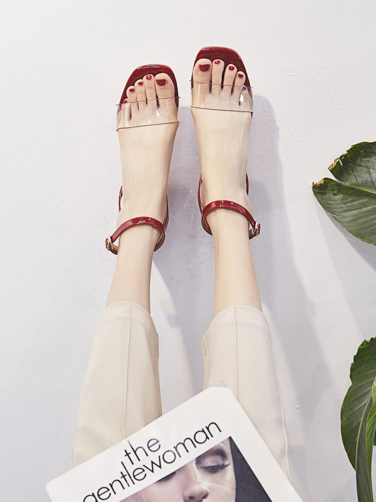 穿不惯细高跟的女人，一定要来看看这几款女鞋，气质舒适不累脚