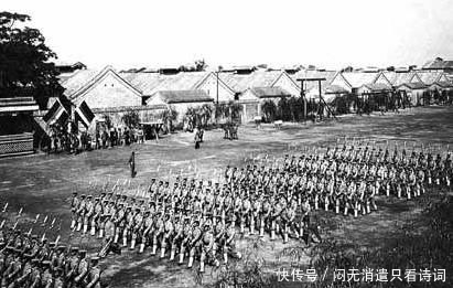 「曾国藩」曾国藩手中有五十万大军都没有造反 袁世凯七万人为何敢逼清帝退位