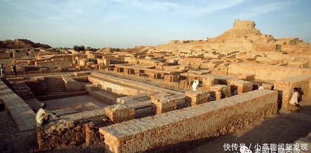 楼兰古城老照片,文明消失之谜?