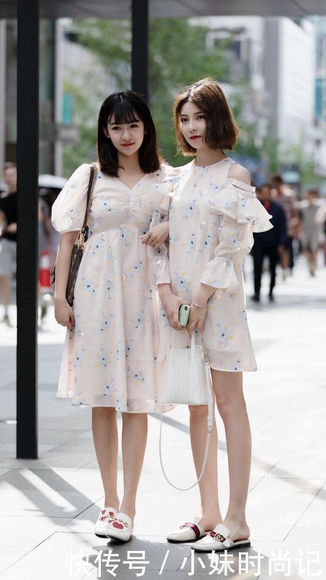 服饰@和闺蜜逛街, 服饰搭配总有相同之处, 是刻意为之, 还是心有灵犀