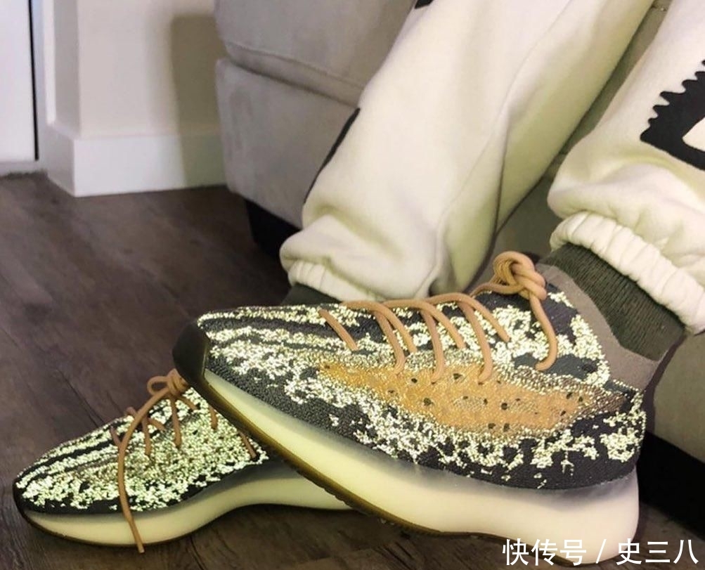  冰蓝@冰蓝和黏土！Yeezy 380曝光两款新配色，夏季登场