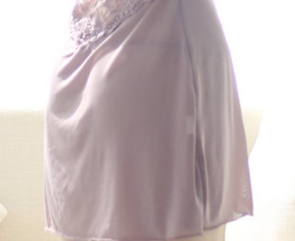 还穿什么老款睡衣?一两件舒适款的就行，周末在家也能美美哒