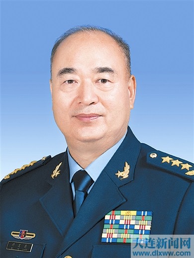 中华人民共和国中央军事委员会副主席简历