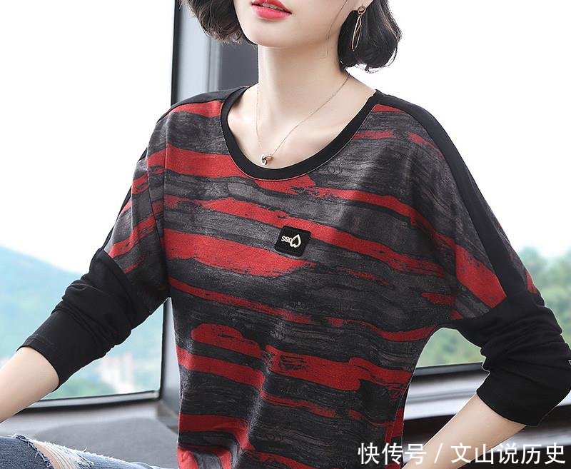  舒适■简约舒适的百搭T恤，洋气减龄又美嫩，轻松穿出优雅女神范儿