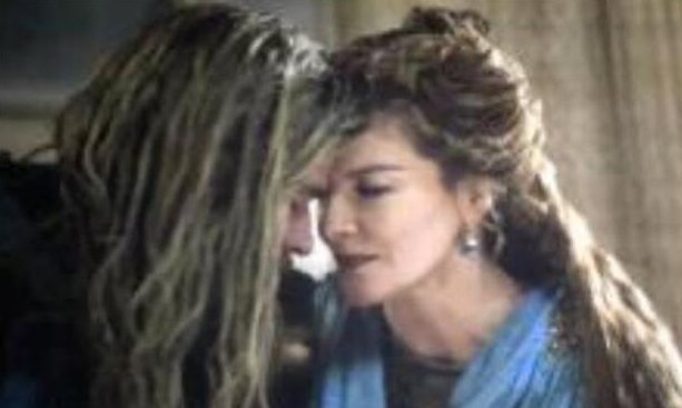 时光：复联4穿越时光后，为何雷神能够与母亲相认，钢铁侠却要瞒着父亲