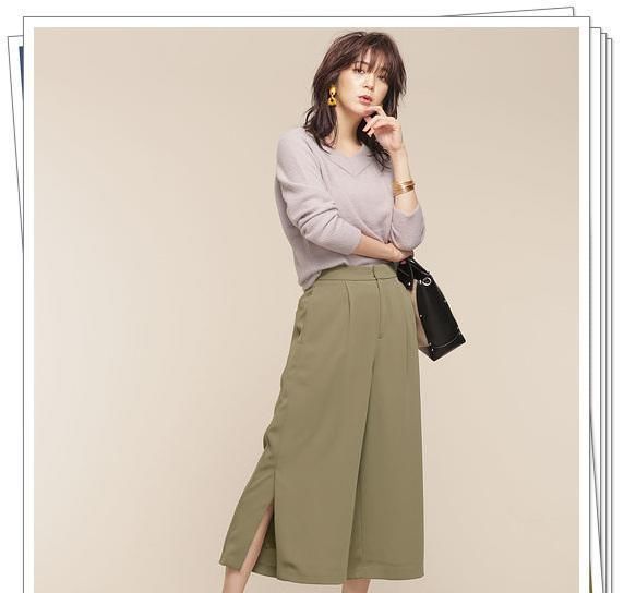  『女人味』小小的翠绿色衣服,美女穿出了大大的女人味,太性感了