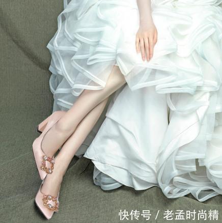  水钻高跟鞋@穿起美丽的水晶鞋，你一定会比灰姑娘更美，一定能遇到你的王子