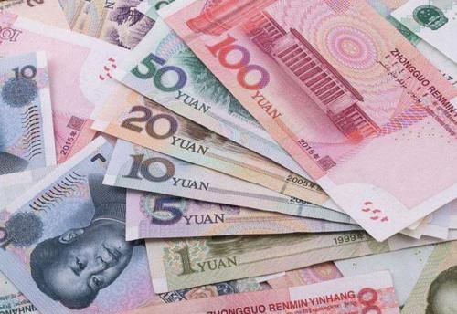 越南街头现大量人民币，驴友告知其中内情，你上当没有？