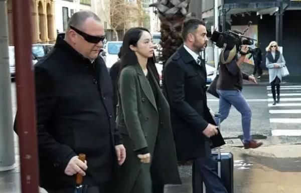 董璇登外媒头条，千万保释金高云翔获自由，工作室声明反坐实出轨