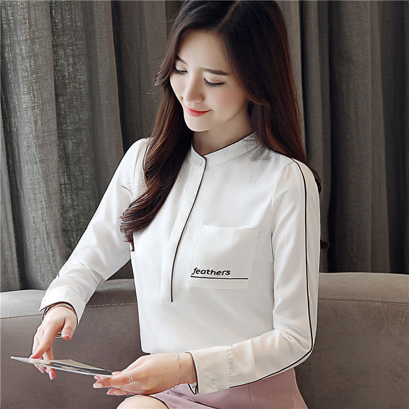 中秋都没到，别着急买毛衣!新款小衫+平底鞋，清新洋气又时髦