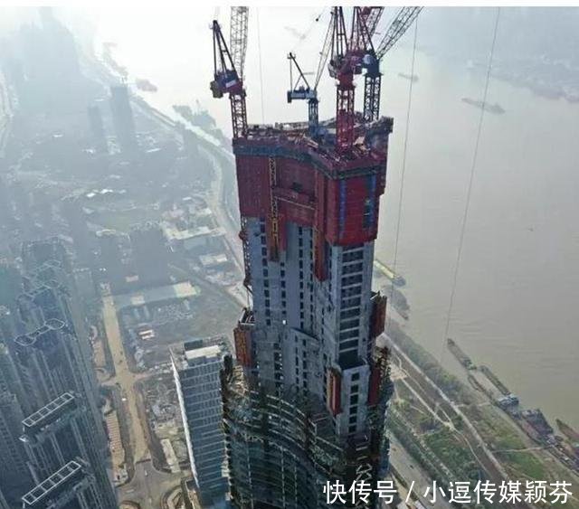 最无奈的高楼636米要成中国第一高楼，如今“被砍”181米