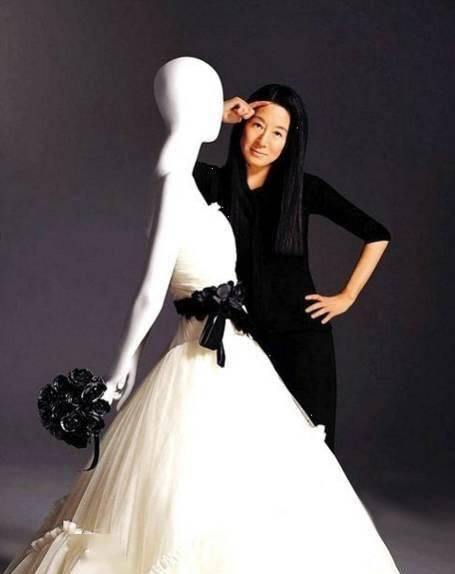  『婚纱』这个岁数的她保养逆天了....