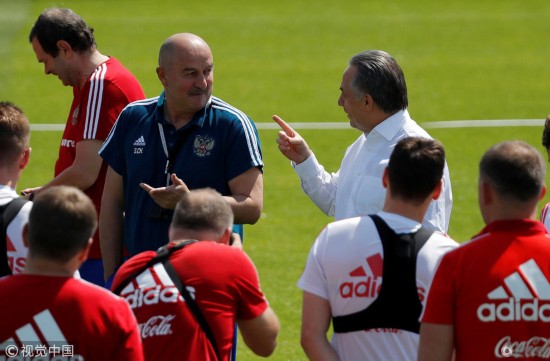 高清:俄罗斯训练副总理到场 扎戈耶夫沟通伤情