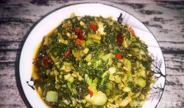 和大家分:江西泡菜这样做才地道,酸爽入味,开胃下饭,我家每年都吃两大坛!