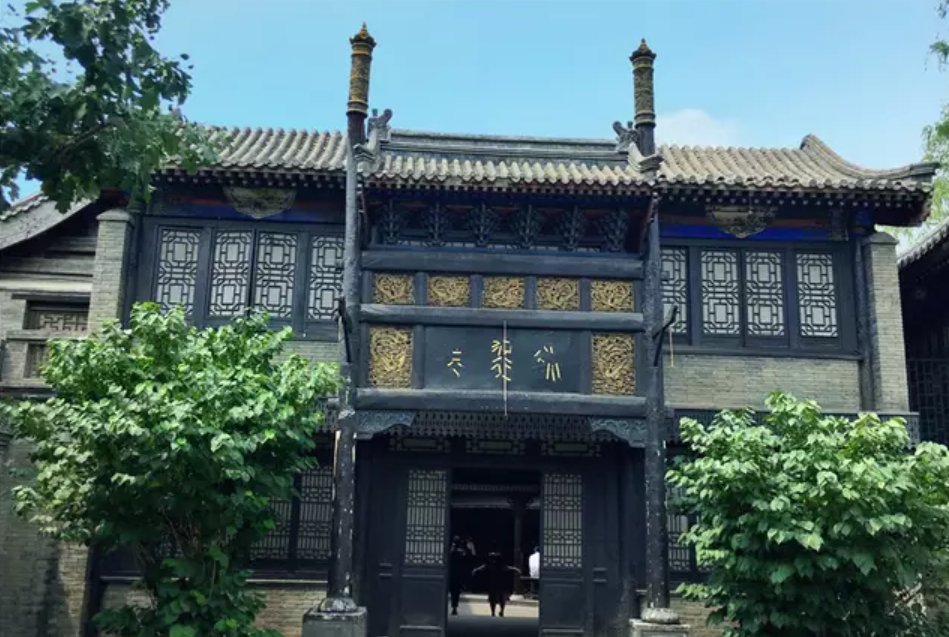  电视剧：一部部经典的电视剧在“飞腾影视城”里诞生，谱写出动人的旋律和伟大的篇章