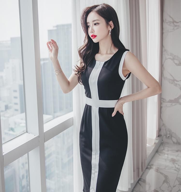  『设计』连衣裙：黑白颜色的搭配，最适合职场女神穿着
