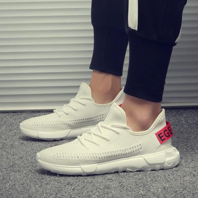 舒适男士休闲鞋，穿在脚上特别有男人味，成熟感十足，爸爸也能穿