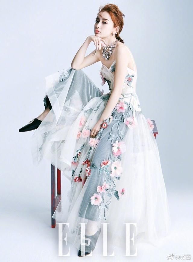 Angelababy新造型，长裙里面穿裤子居然不丑，网友：30岁更美了！