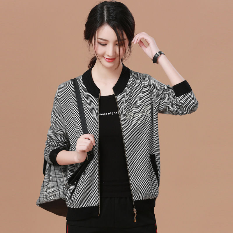 入秋别穿风衣，试试这刚上新的“秋开衫”，百搭洋气有不贵