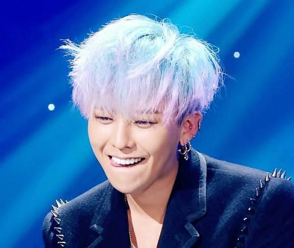 权志龙化身儒雅绅士,火的不仅仅是小雏菊,